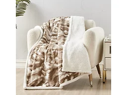 Lightweight Fleece Blanket