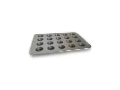 Lloyd Pans Multi-Cavity Muffin Pan