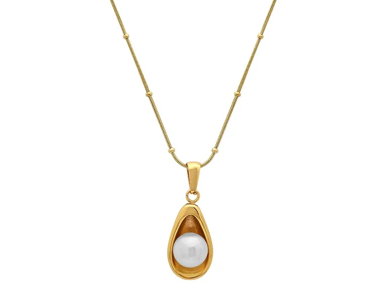 18K Gold Plated Pearl Pendant Necklace