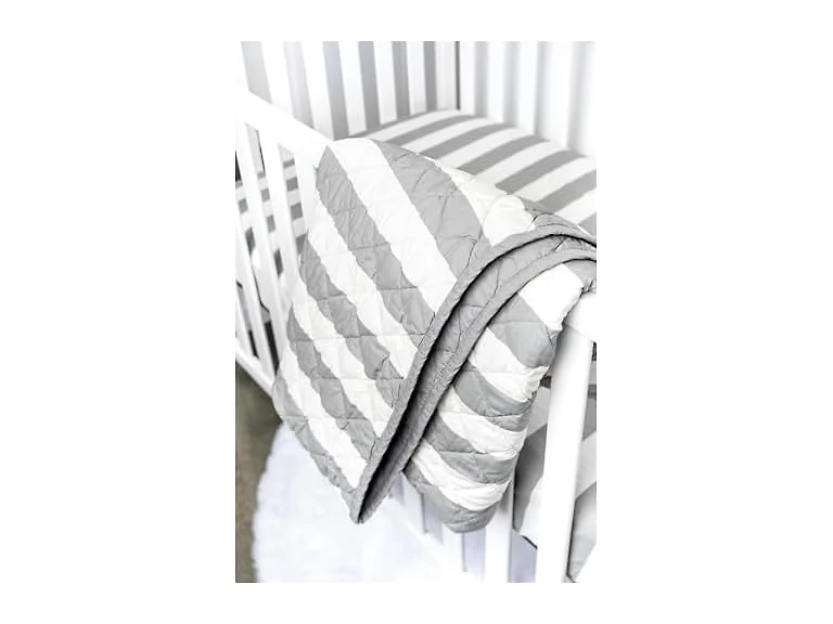 monica + andy Organic Crib Quilt