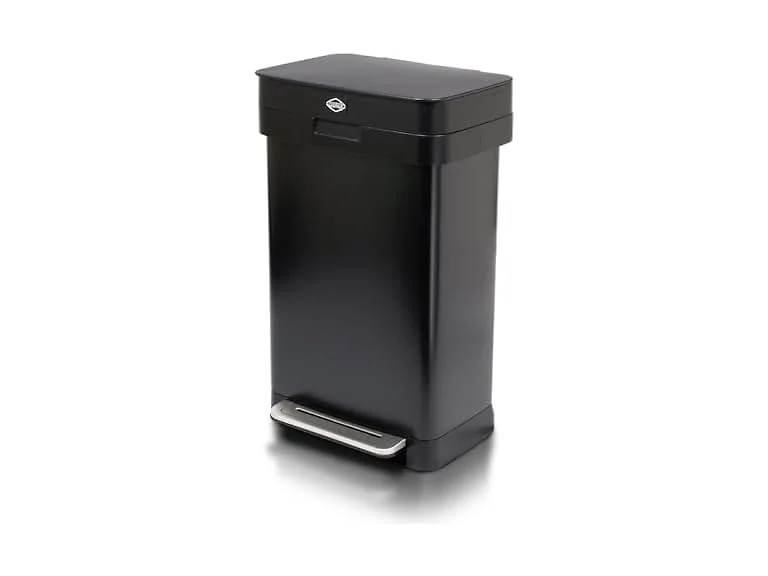 Clorox 13 Gal Step-On Trash Can