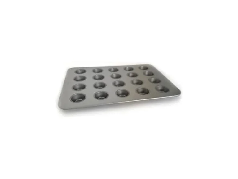 Lloyd Pans Multi-Cavity Muffin Pan