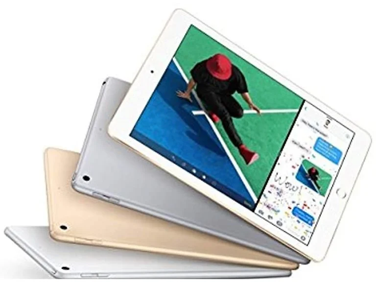 Apple iPad Pro 9.7" Tablet (2016) (S&D) (Open Box)