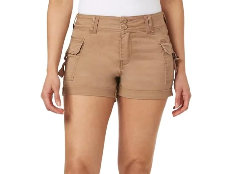 WallFlower Women Luscious Twill Cargo Shorts