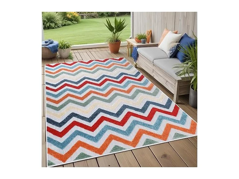 Superior Chevron Indoor Outdoor Area Rug, Multicolor