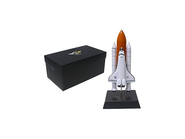 Executive Series Space Shuttle Discovery 1/200 Scale