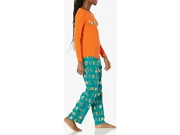 Amazon Essentials Disney | Marvel | Star Wars Women's Flannel Pajama Sleep Sets, Festive Marvel, Large
