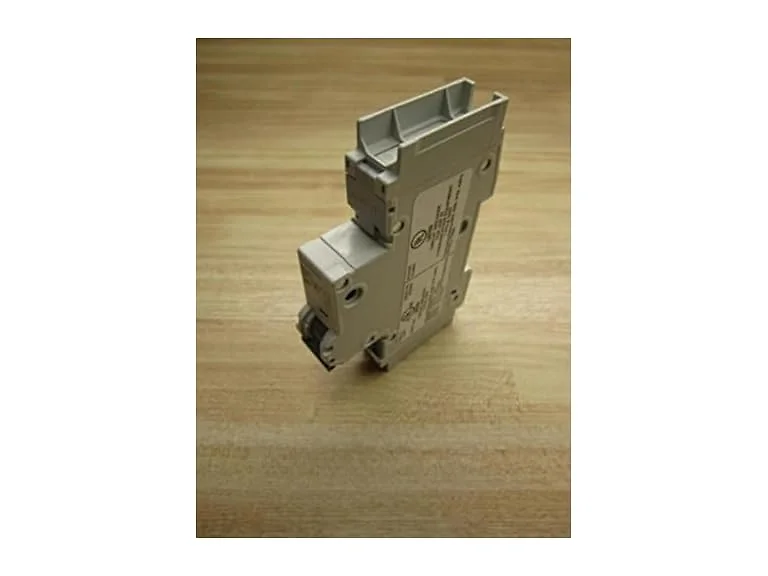 Siemens 5SJ4110-7HG41 120/240V 10 Amp 1