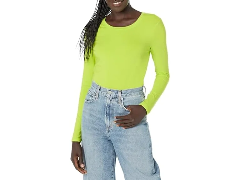 Amazon Essentials Women (S) Classic-fit T-shirt