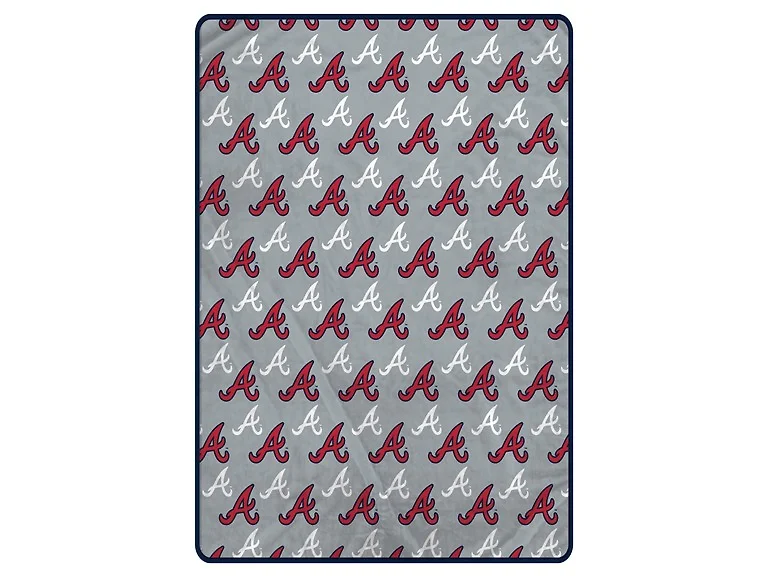 MLB Logo Cozy Oversized (66 x 95)