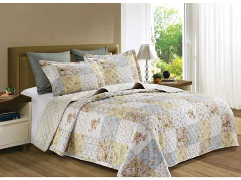 Virah Bella Collection Quilt Set