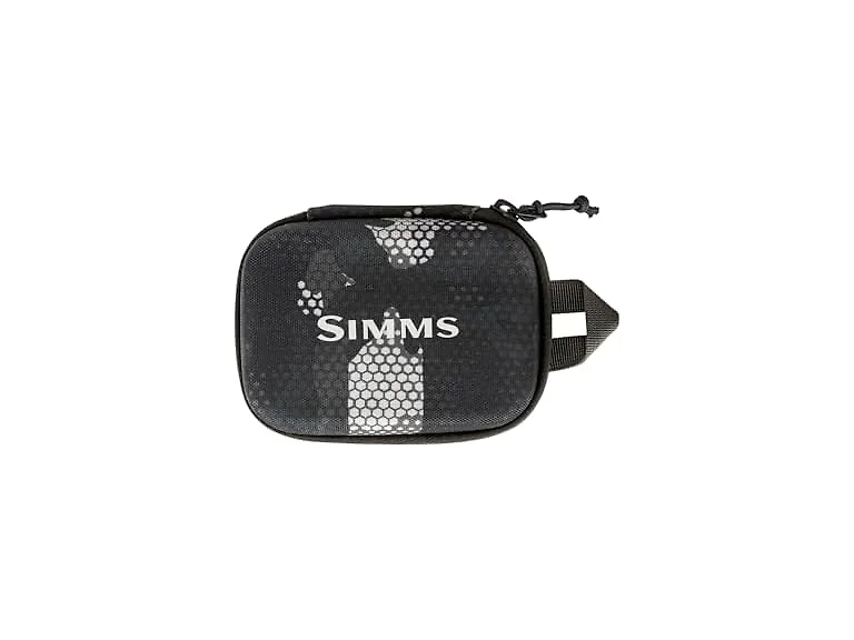 Simms Fish Whistle 2.0 - Hex Flo Camo Carbon