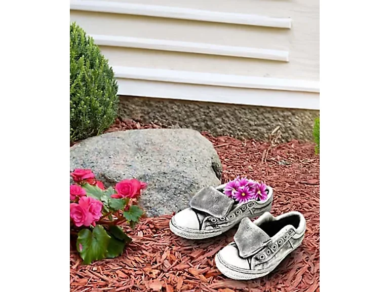 Santa's Workshop Inc 11" Cement White Sneaker Planters