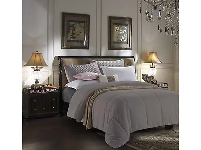 Super-Soft Down Alternative Comforter