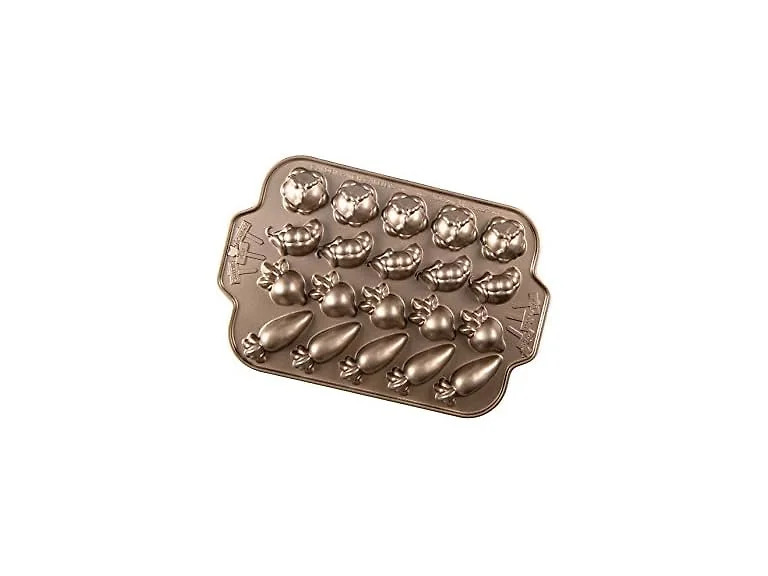 Nordic Ware Garden Patch Pan