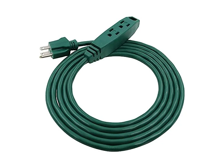 Clear Power 9ft 16/3, 3 Outlet L&G Outdoor Cord