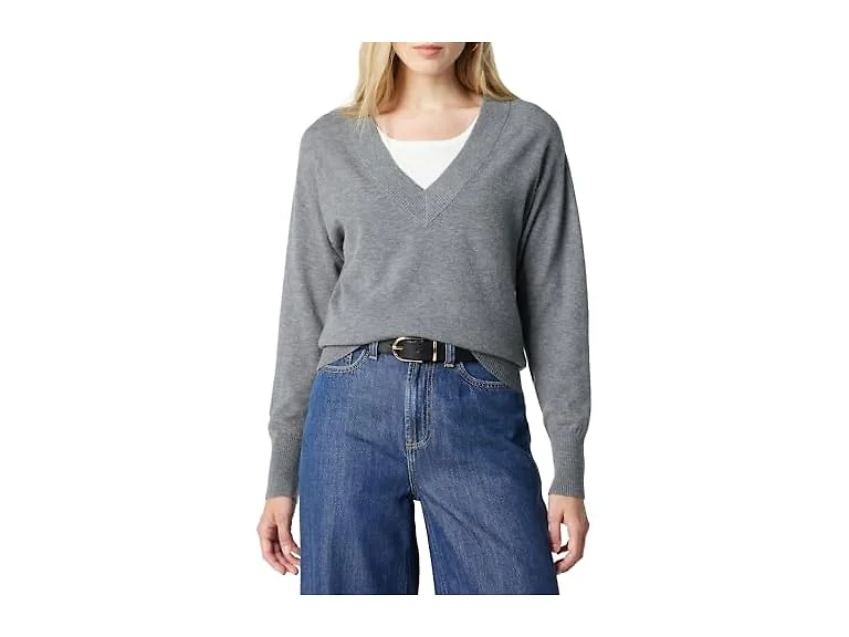 The Drop Women’s Maye Essential V-Neck