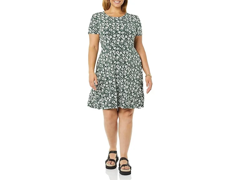Amazon Essentials Women's Crew Neck A-line Dress