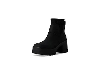 UGG Women's Moxy Chelsea Boot, Black, 5.