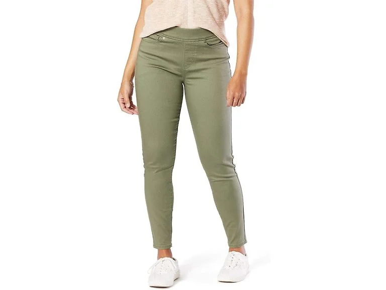 Levi Strauss Women (2 Short) Totally Shaping Jeans