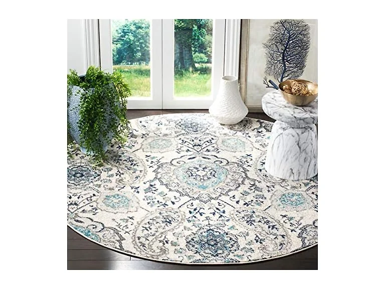 SAFAVIEH Madison Rug 4' Round Paisley