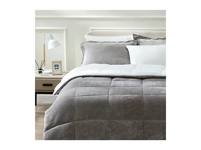 Art Demo Home Ultra Soft Plush Sherpa