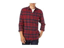 Amazon Essentials Men's Regular Fit Long-Sleeve Flannel Shirt, Soft Brushed Cotton, Lightweight yet Warm, Red Plaid, Small