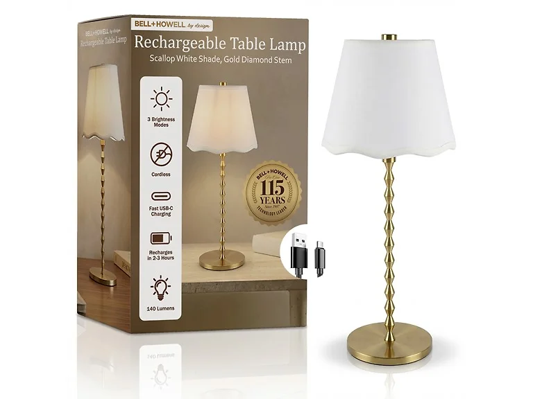 Diamond Stem Scalloped Shade Lamp