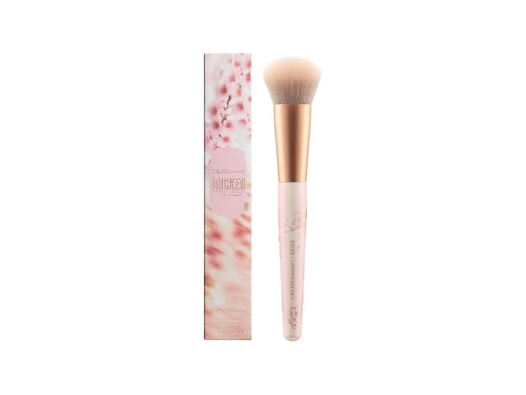 r.e.m. beauty Vegan Blush Makeup Brush