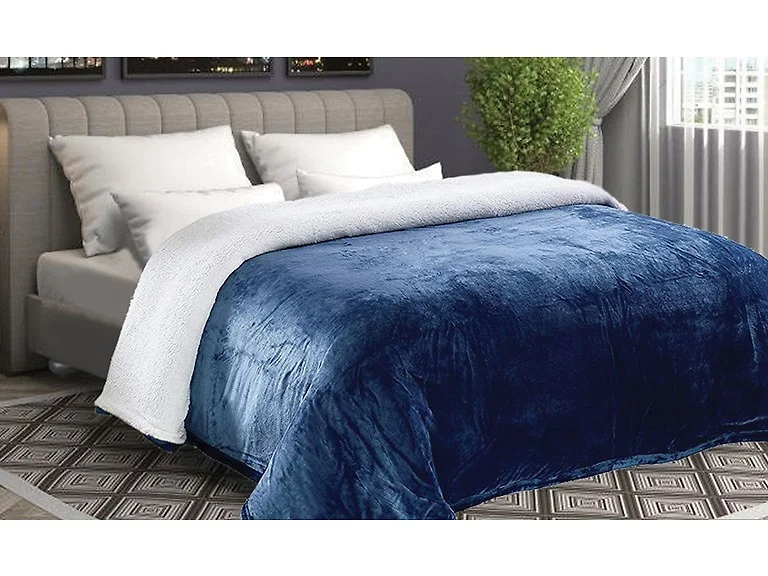 Lightweight Sherpa Fleece Throw Blanket